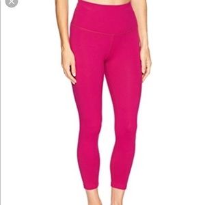 Beyond Yoga “Berry Pink” leggings